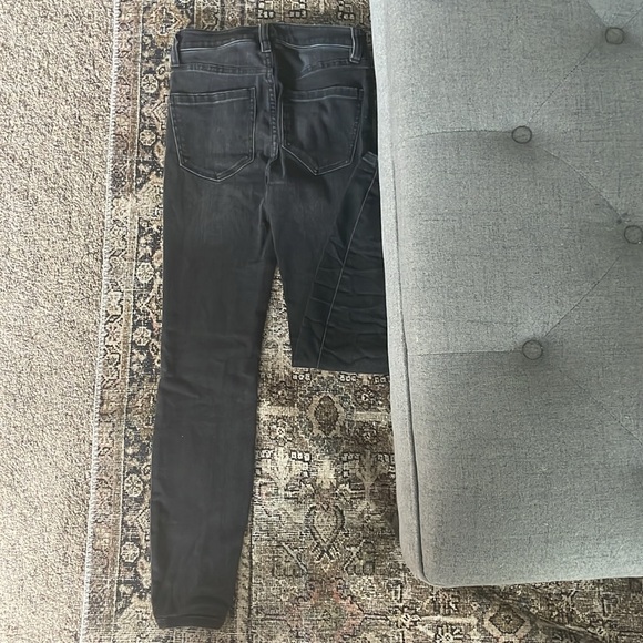 Liverpool Abby Ankle Skinny in color South Rim Jeans - Picture 4 of 5